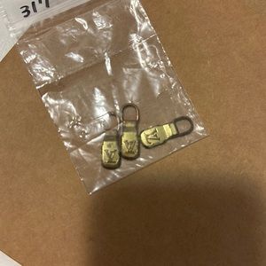 Gold LV Zipper Pulls